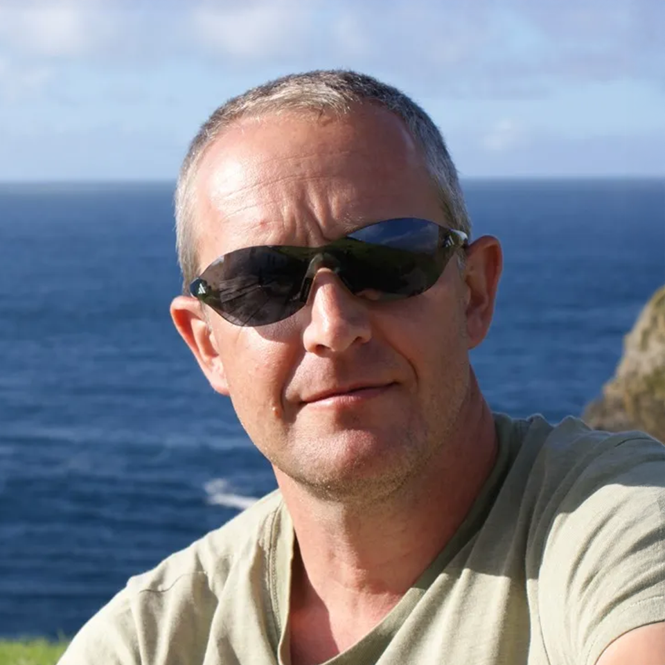 Neal Ross 